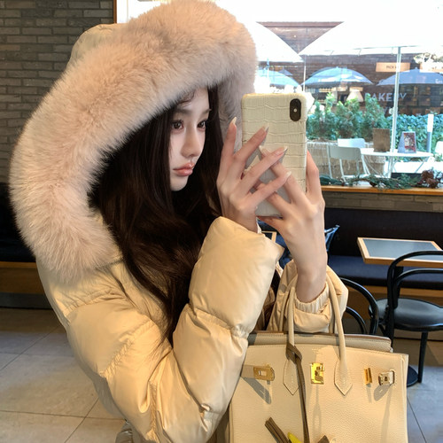 连帽狐狸毛腰带羽绒服