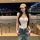 韩雨嘉 清冷白茶 白色系带花边设计感收腰显瘦含胸垫上衣连衣裙