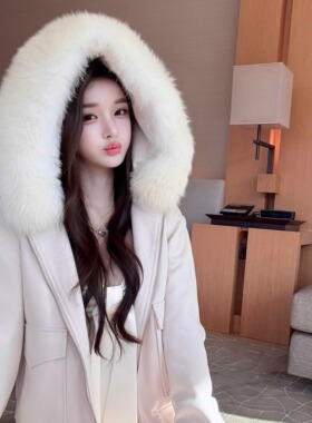 韩雨嘉【Yves Salom*经典款】雾樱粉 可拆卸连帽毛领棉服毛呢外套