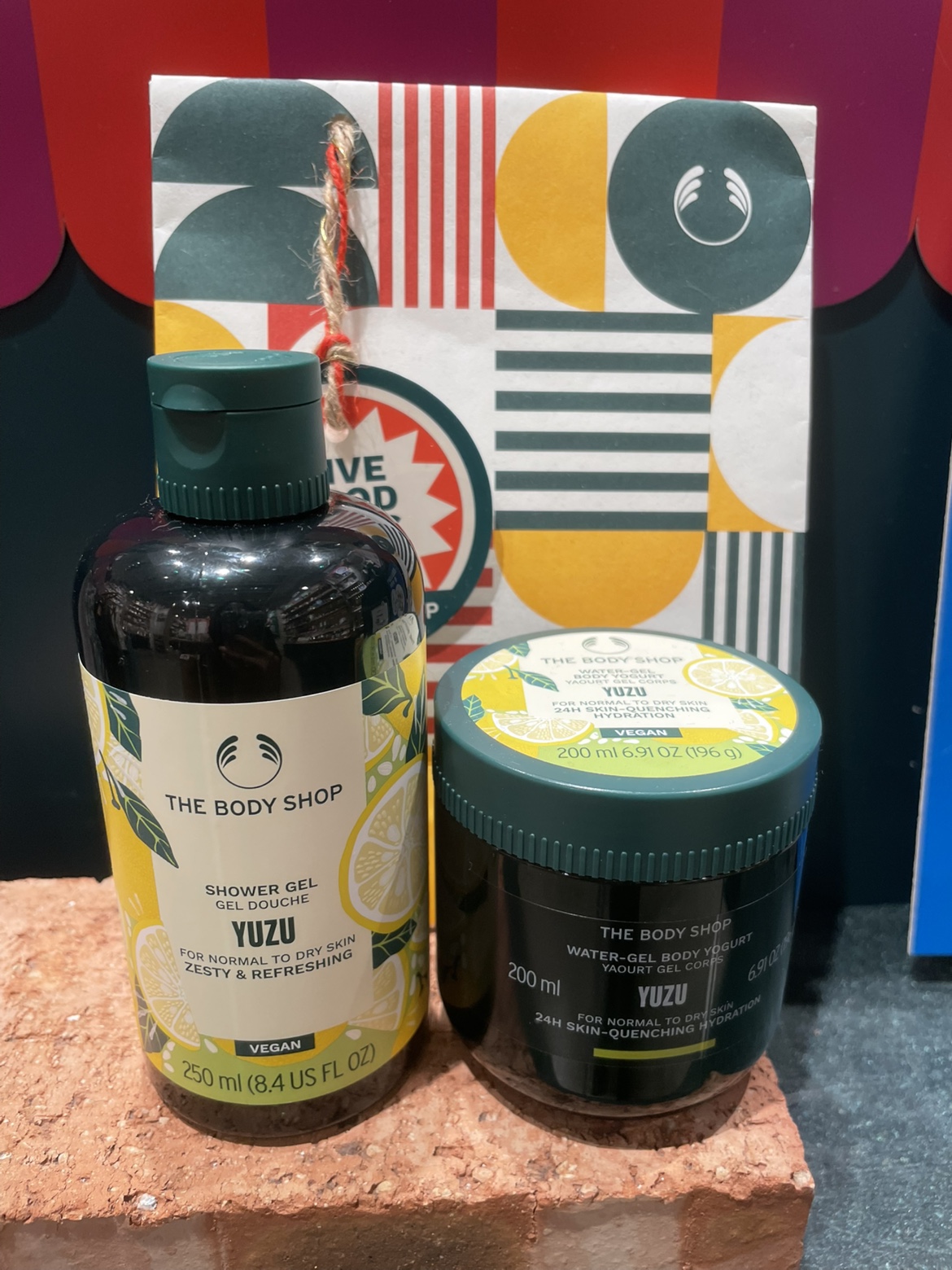 THEBODYSHOP清新柚子滋润沐浴露乳/身體乳滋潤保濕