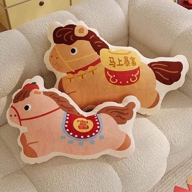 2026新款马年抱枕喜庆可爱卡通轻奢客厅沙发靠枕卧室床头飘窗靠垫