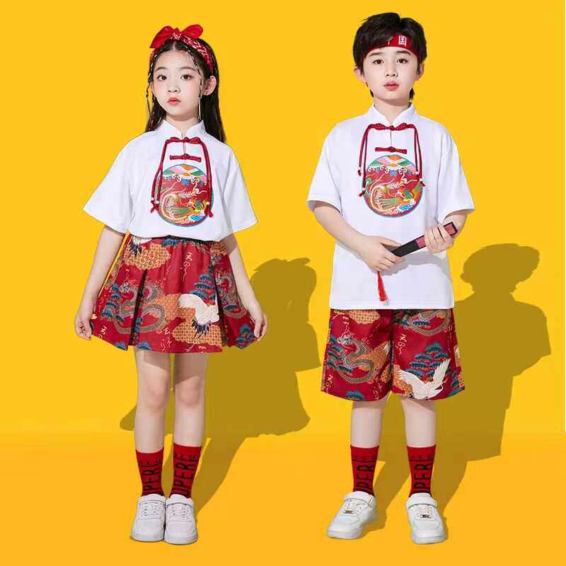 出租儿童啦啦队演出服国风小学生合唱幼儿园班服拉拉队表演服装