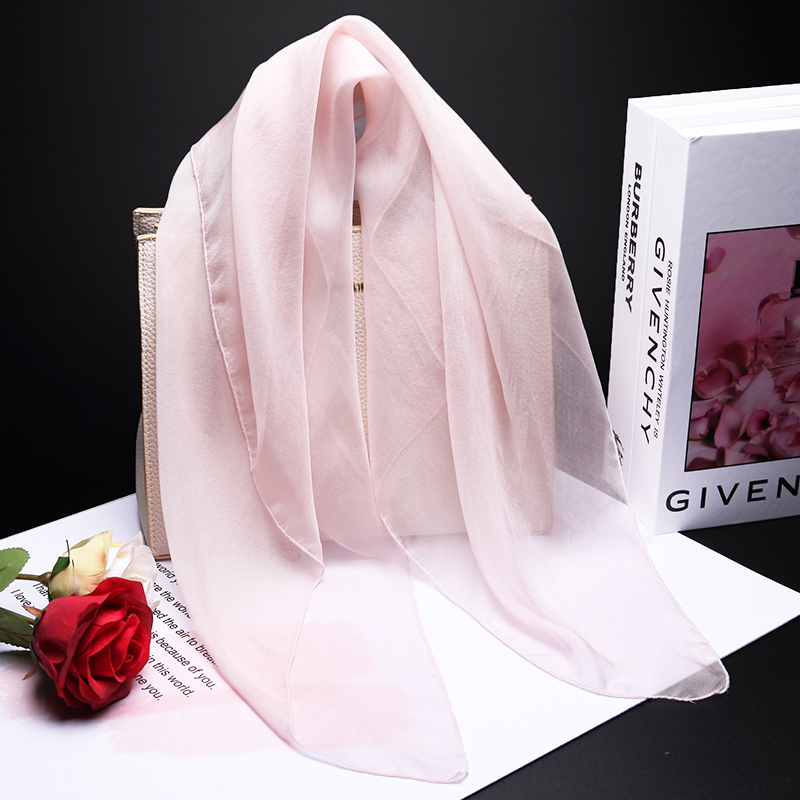 春夏秋冬季大中小方巾真丝颈巾女柔软丝巾飘逸大披肩围脖浅粉红色