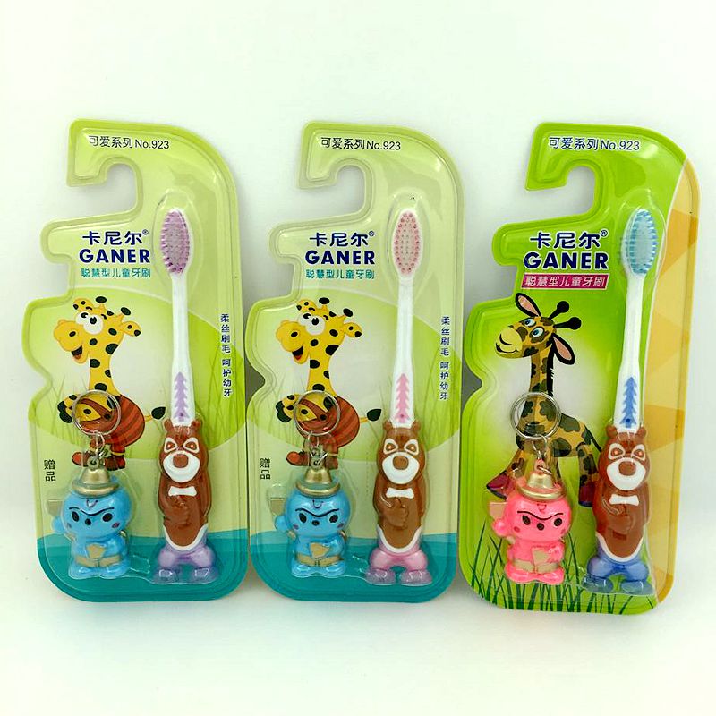 卡尼尔923儿童超软毛牙刷可爱熊大吸盘手柄赠送卡通小挂件4支包邮