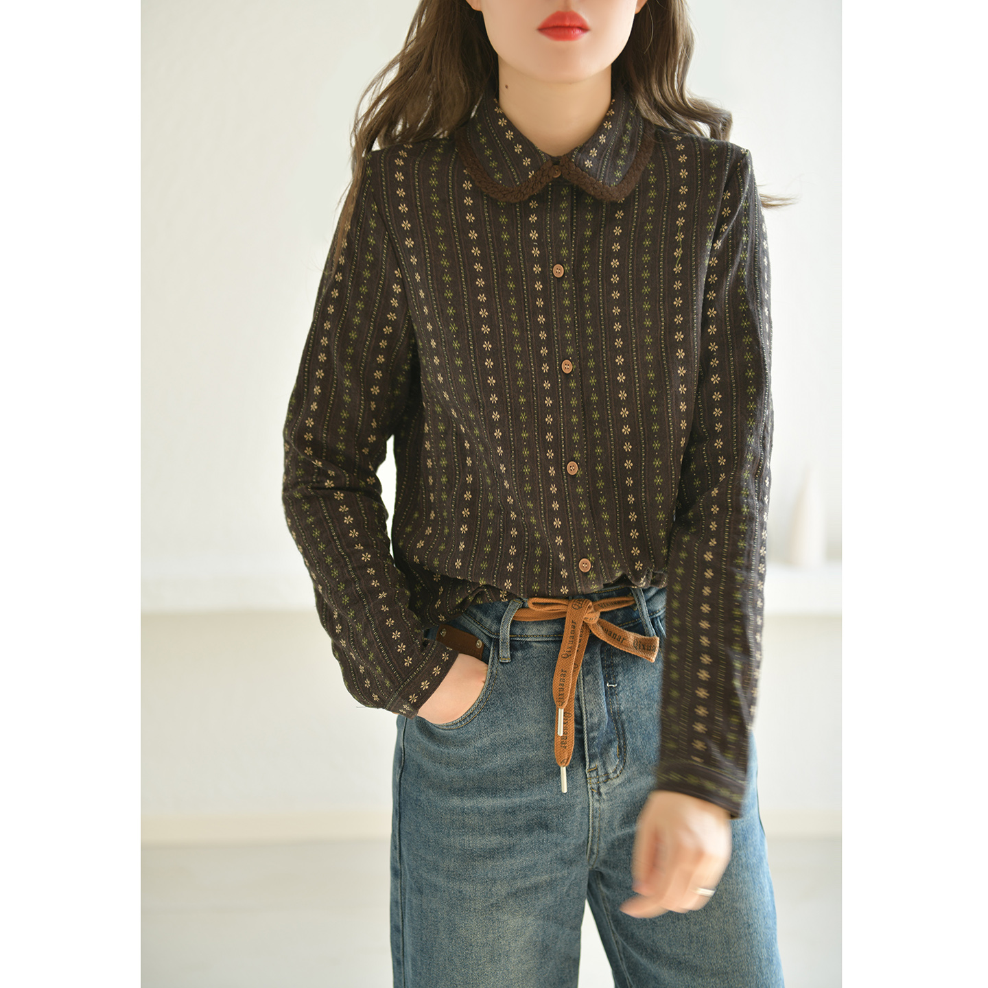 GESGOO复古翻领绣花加绒加厚衬衫