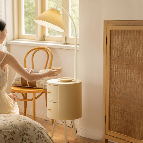 轻奢卧室创意落地灯置物灯