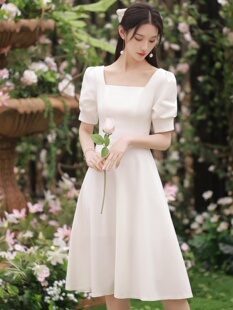 订婚礼服女夏平时可穿超仙气质显瘦遮肉小个子白色连衣裙领证登记