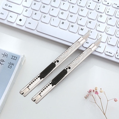 美工刀小型裁纸刀拆快递小刀壁纸刀美术生不锈钢刀身合金刀开箱刀