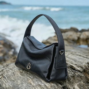 宣璐同款小方包半坡飞檐包牛皮枕头包新款单肩斜挎hobo包女