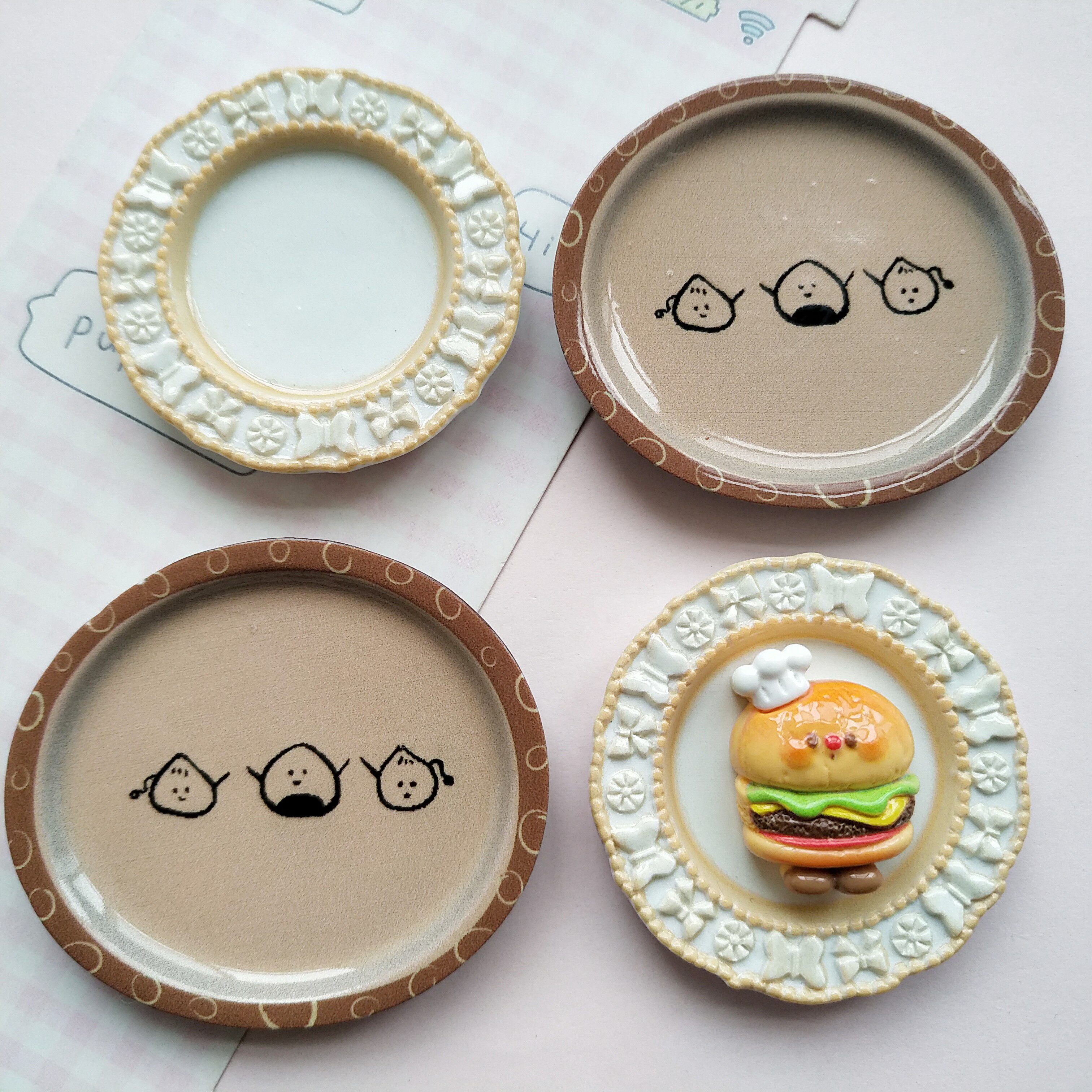 微缩仿真卡通蝴蝶浮雕盘子娃屋捏捏装饰圆盘摆件手工diy树脂配件