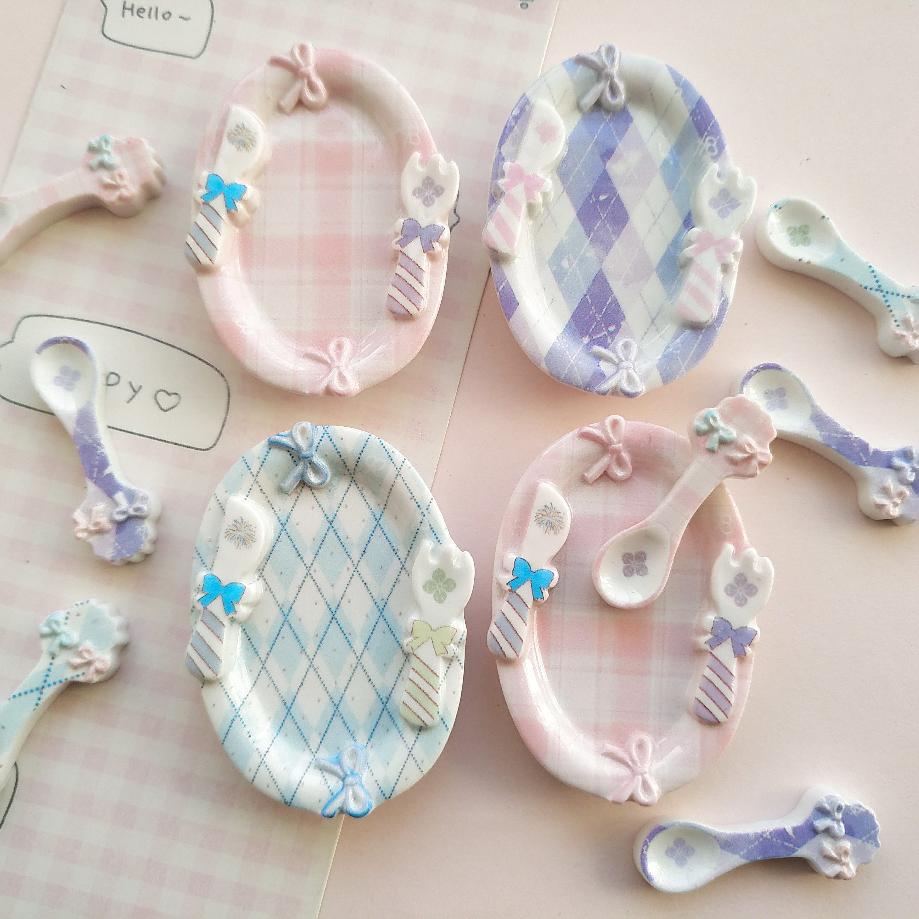 微缩仿真蝴蝶结餐具食玩盘子娃屋捏捏装饰盘摆件手工diy树脂配件,饰品/流行首饰/时尚饰品新,其他DIY饰品配件,淘宝优惠券,粉丝福利购,淘宝优惠卷