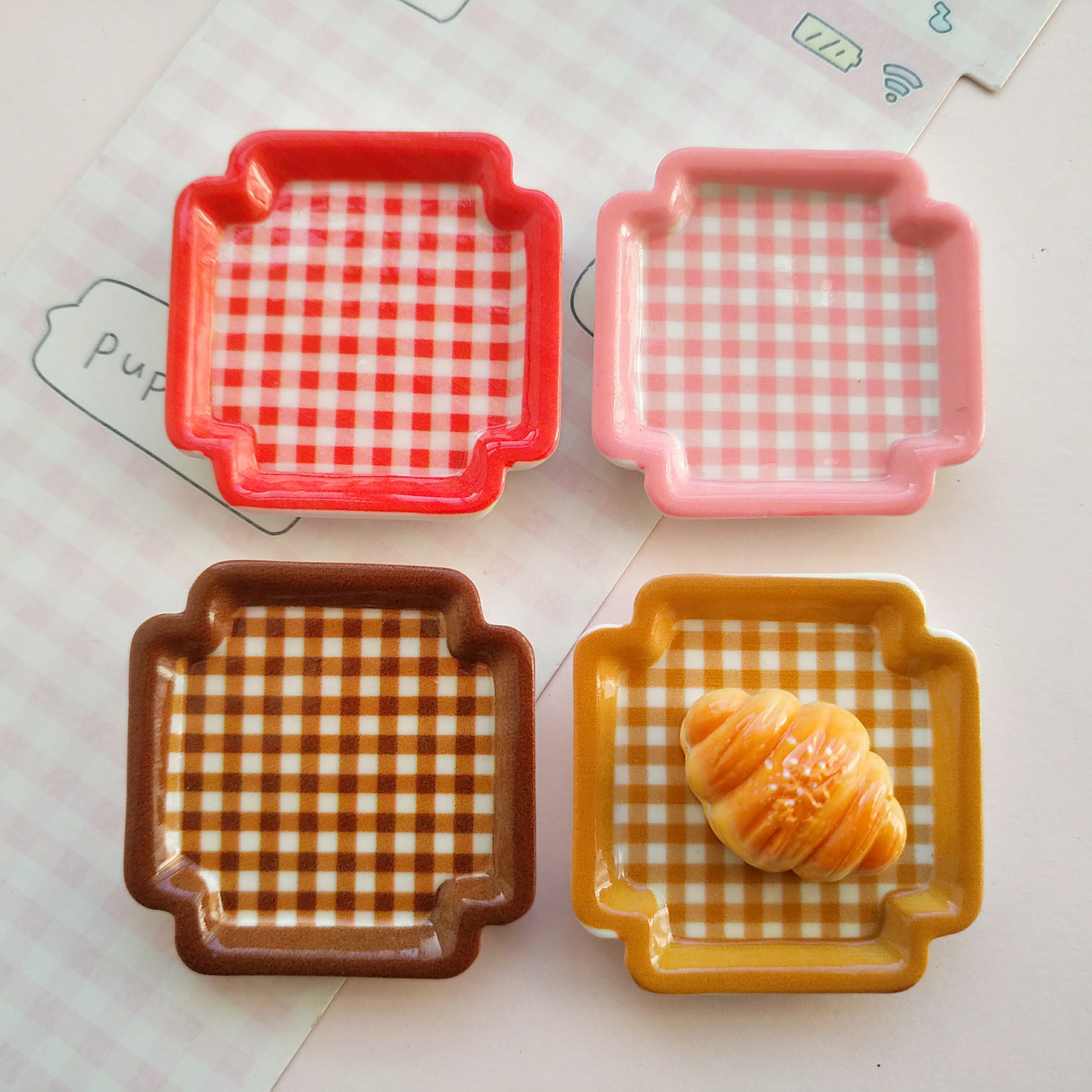 微缩仿真简约格子食玩盘子娃娃屋捏捏装饰盘摆件手工diy树脂配件,饰品/流行首饰/时尚饰品新,其他DIY饰品配件,淘宝优惠券,粉丝福利购,淘宝优惠卷