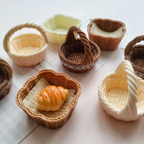 微缩仿真面包筐篮子食玩盘子娃屋捏捏装饰盘摆件手工diy树脂配件