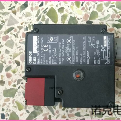 原装正品安全门开关D4DL-1CFG-B
