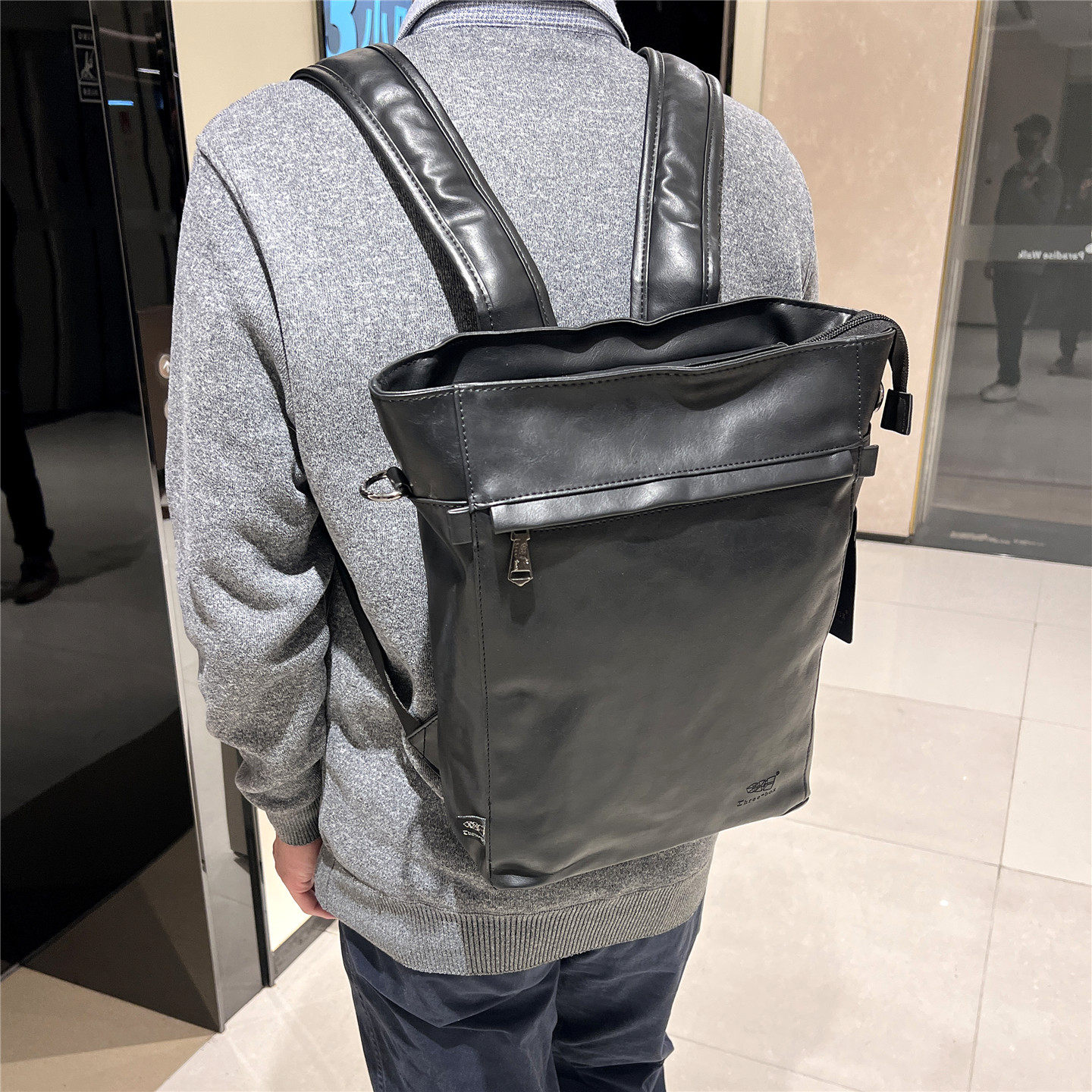 潮牌大容量双肩包电脑包书包