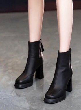 防水台方头高跟短靴女2025年秋冬季新款粗跟百搭气质马丁靴时装靴