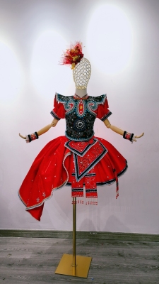 快乐阳光女童独唱表演服龙门阵摆起来国潮民俗风格演出服出租定制