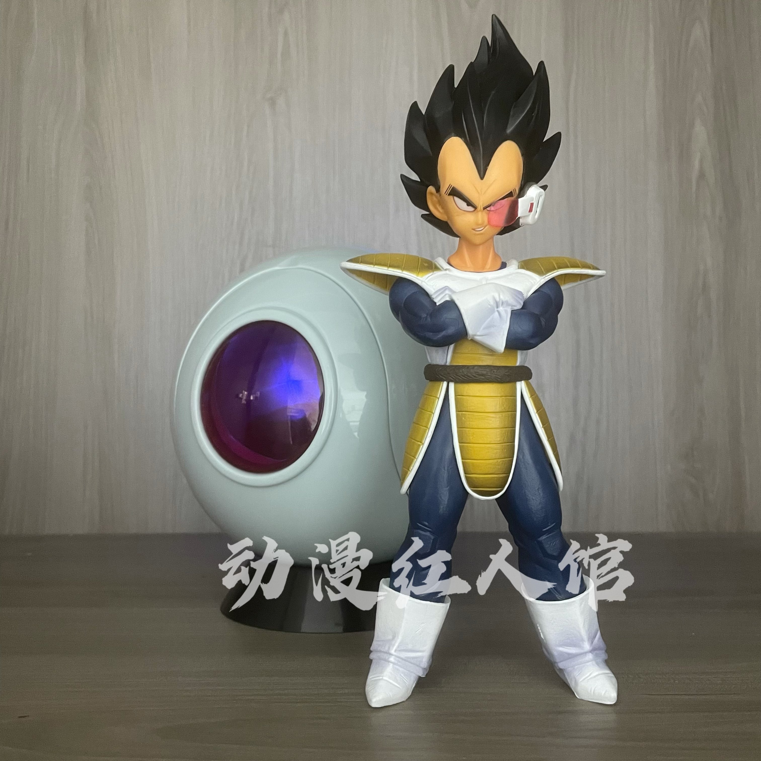 现货 动漫七龙珠贝吉塔赛亚人太空舱宇宙飞船可发光 盒装手办模型