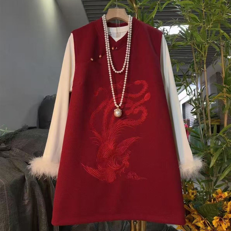 胖妹妹大码秋冬新款时尚套装女新中式国风刺绣红色马甲裙两件套潮,女装/女士精品,大码套装,淘宝优惠券,粉丝福利购,淘宝优惠卷