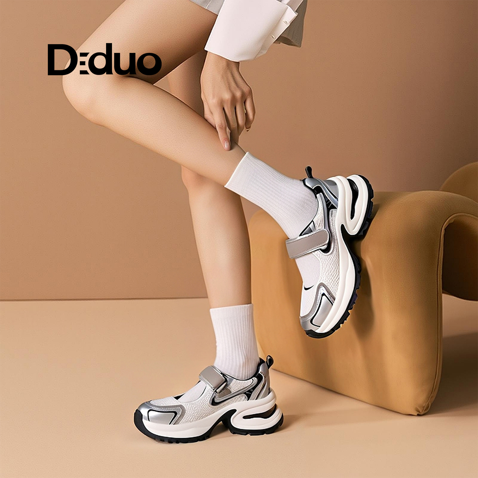 Diduo/迪朵2025新款休闲鞋女一脚蹬舒适透气女鞋老爹鞋厚底增高