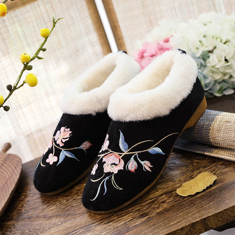 国潮风低跟加绒汉服鞋