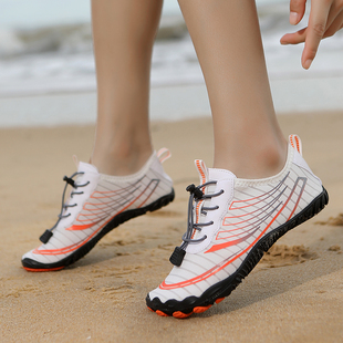 新款溯溪鞋男透气轻便男女户外沙滩涉水鞋速干软底防滑室内健身鞋
