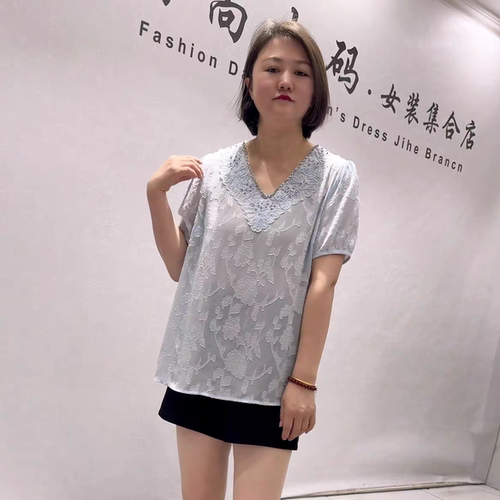 5815芮娜依莲初夏新品一手长女人味v领微起肩气质衫加大码女装