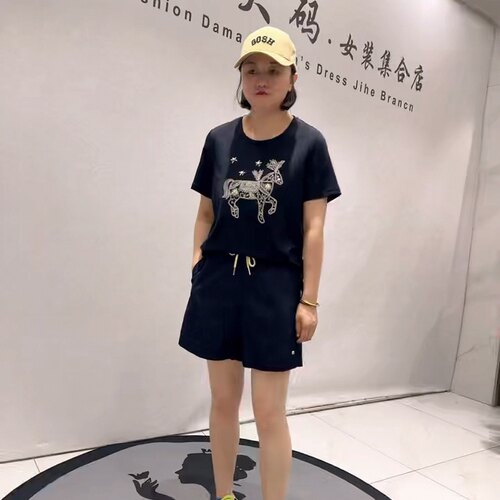 5022芮娜依莲夏款新品刺绣动物图案减龄百搭上衣T恤衫加大码女装