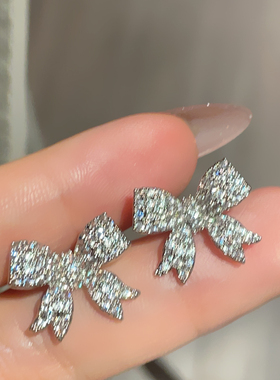 仙气满钻蝴蝶结女耳夹小众设计感2024年新款爆款气质无耳洞耳饰