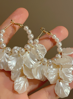 法式珍珠贝壳耳环女轻奢小众设计感耳钉2024年新款高级感耳坠耳饰