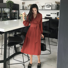 Real price Hong Kong style retro full base dress with waist closed V-neck and slim long sleeve skirt