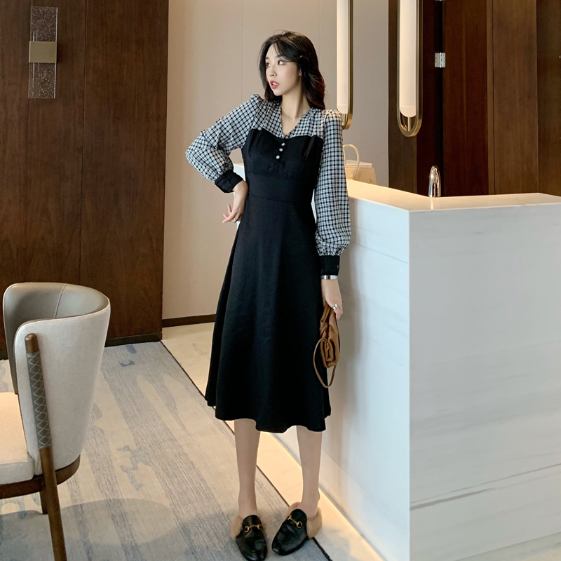 Real price French style retro black long sleeve skirt with waistline showing thin and high black skirt Plaid Dress