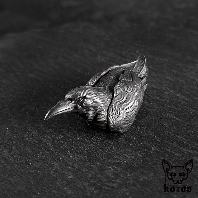 渡鸦kozoo情侣暗黑镶嵌宝石挂坠