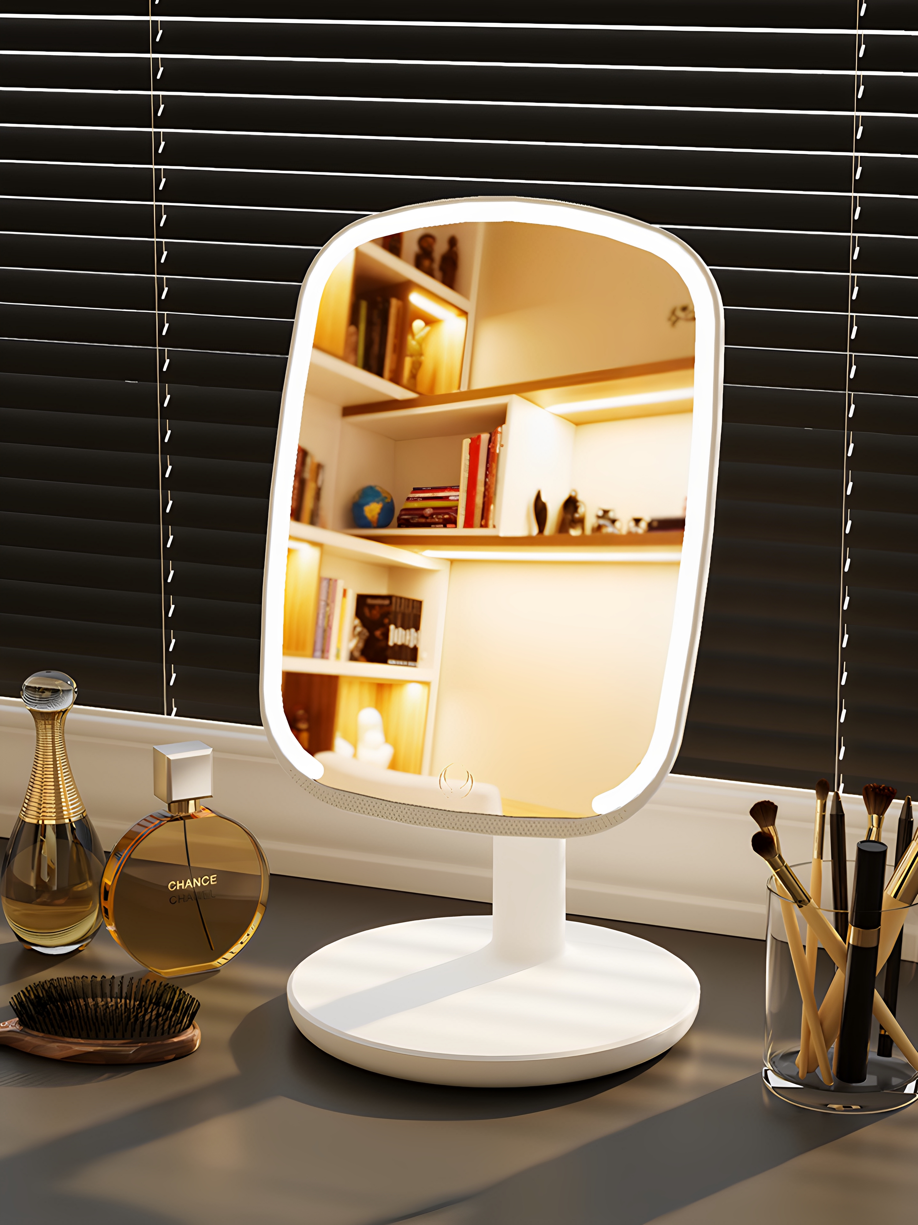 LED化妆镜带灯便携随身ins风学生宿舍台式桌面折叠新款轻奢大镜子