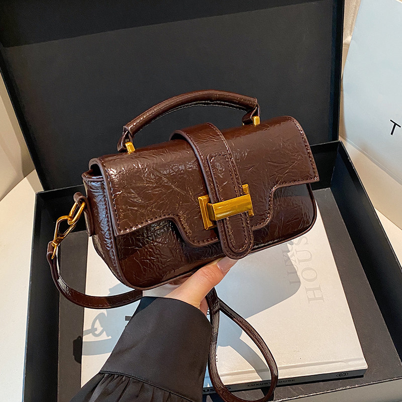 高级感质感咖色小众小包包斜挎包2025新款潮百搭时尚小方包女款,箱包皮具/热销女包/男包,小方包,淘宝优惠券,粉丝福利购,淘宝优惠卷