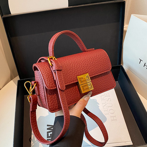 红色高级感女士小方包