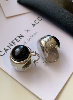 双面黑色玛瑙哦耳扣2026新款爆款高级感耳环中性朋克银色金属耳饰