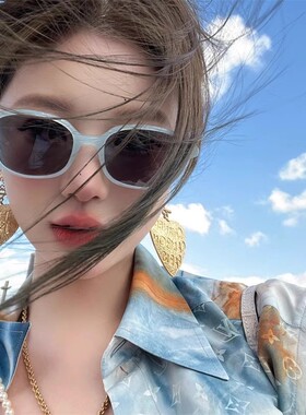 Y2K复古蓝色椭圆墨镜女2024新款海边度假圆脸拍照太阳眼镜高级感