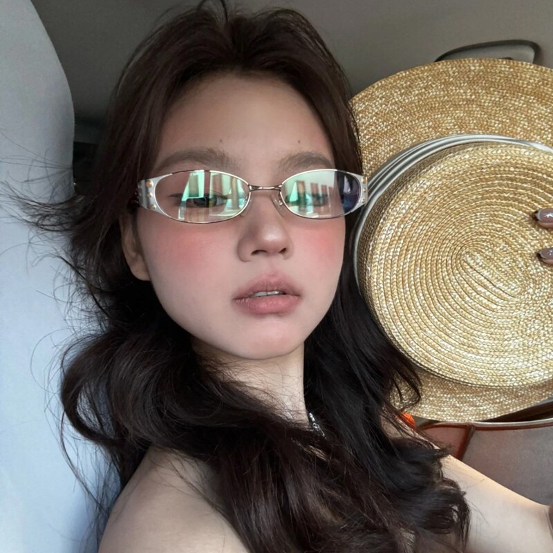 复古金属铆钉小方框y2k古早千禧辣妹风眼镜防蓝光度数近视平光镜