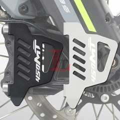 适用春风450MT改装前卡钳盖保护罩前刹车泵装饰壳防磨防磕碰配件