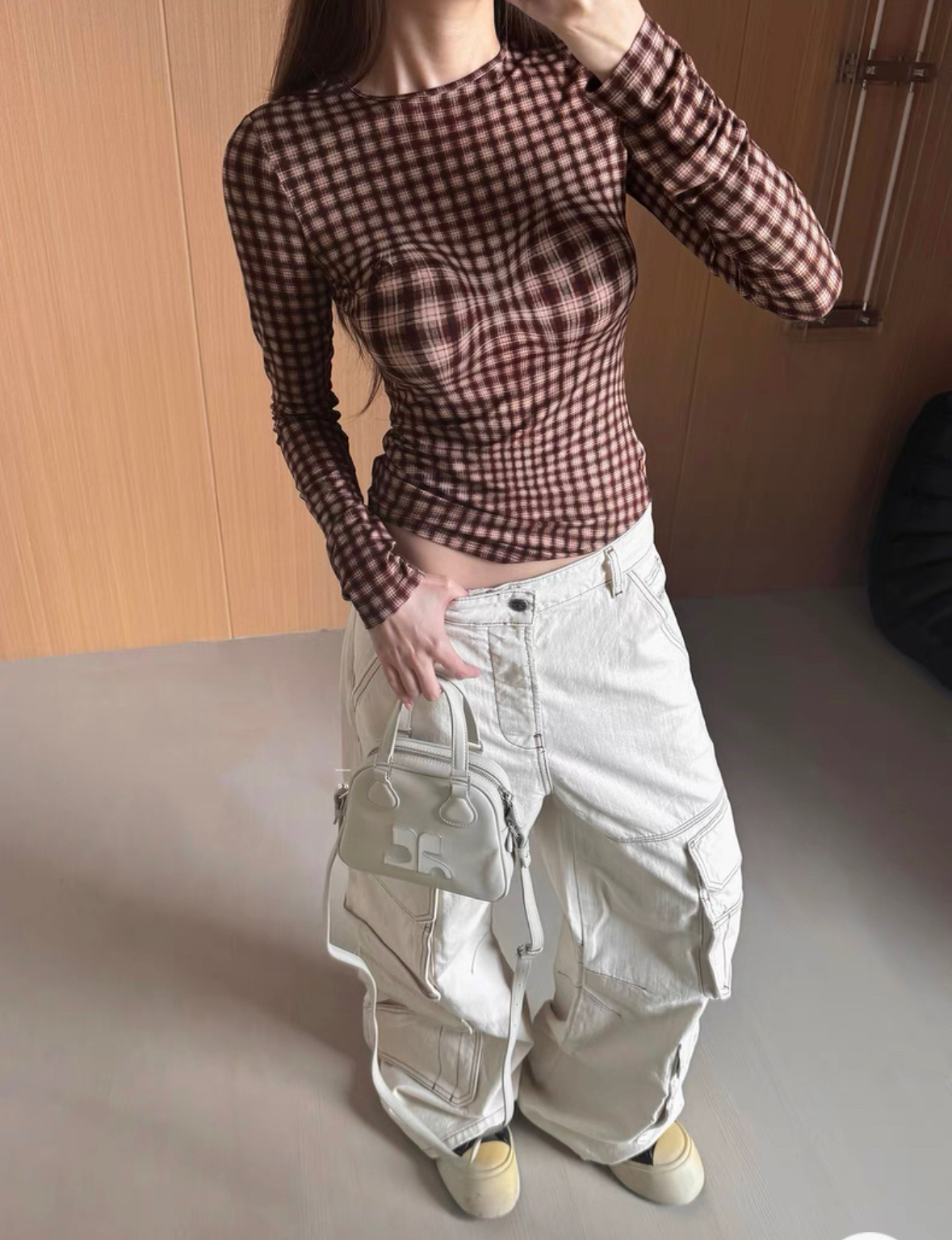视觉升杯高弹格纹长袖上衣