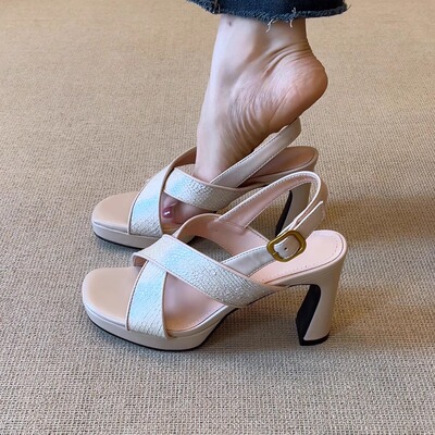 小个子优雅气质方头鱼纹趾凉鞋