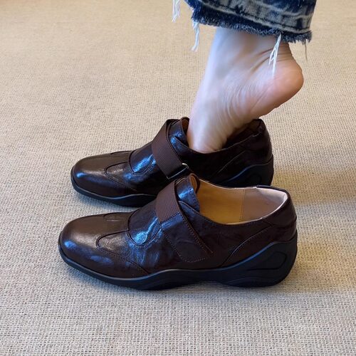 魔术贴复古运动风厚底休闲单鞋