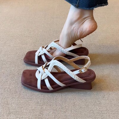 踩屎感小众复古露趾罗马凉鞋