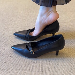 nnmiss 5cm气质通勤羊皮尖头编织扣带细跟百搭复古浅口高跟单鞋