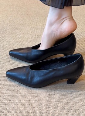 NNMISS·34-39/5cm极简复古尖头V口高跟鞋新款浅口粗跟通勤小单鞋