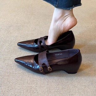 通勤单鞋 nnmiss 5cm内增高气质复古尖头浅口鱼纹双扣带时尚