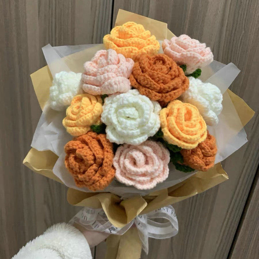 毛线编织成品特价清仓处理给钱就卖手工编织花朵玩偶头饰拖鞋蛋袋