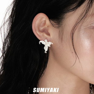 SUMIYAKI 苍白诉说系列 纯白鸢尾花耳环小众设计轻奢高级感耳饰女