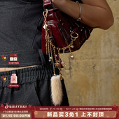 秒变时尚 博主 SUMIYAKI 时髦度爆表 马年复古腰链裤 链包挂配饰女